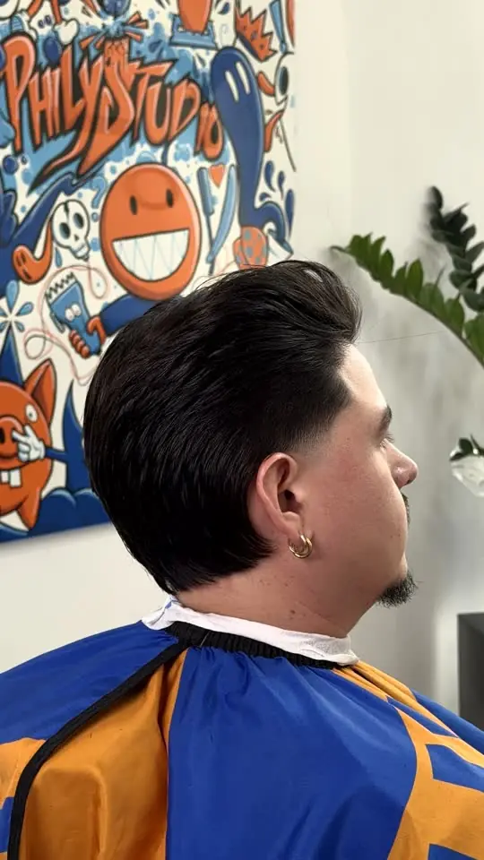 Une coupe faite au studio : Coupe Signature.